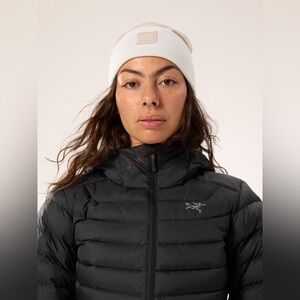 Arc’teryx Colour Block Toque Hat-Rune/Artic Silk